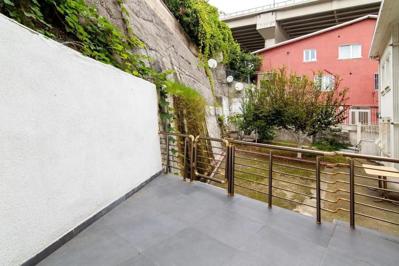 Sleek House With A Lovely Terrace In Besiktas Villa Istanbul 0*,